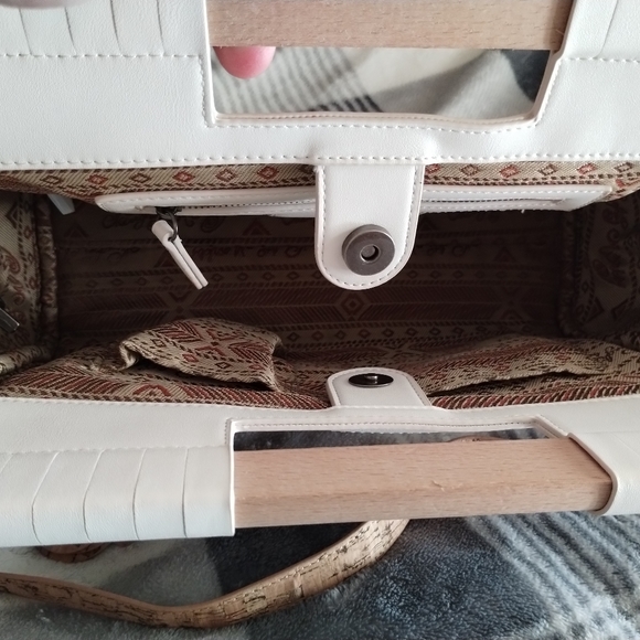 Naughty Monkey purse - Picture 3 of 6